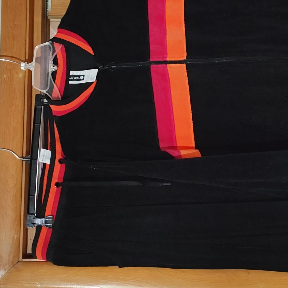 Jogging suit. Jacket XL, pants large